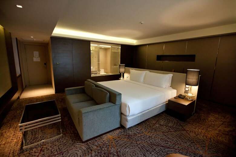 Graceland Bangkok Hotel