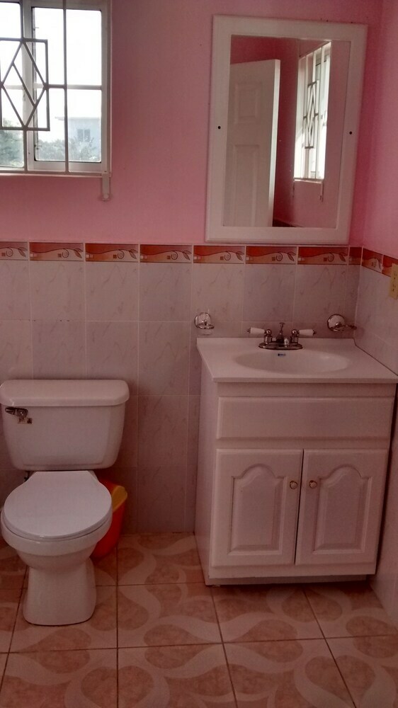 Hotel Treasure Bay Guesthouse