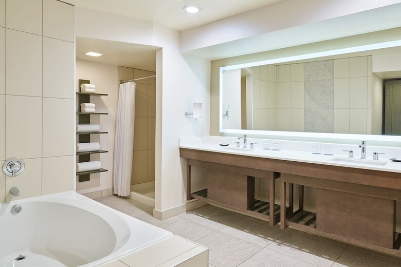 Sheraton Tucson Hotel And Suites