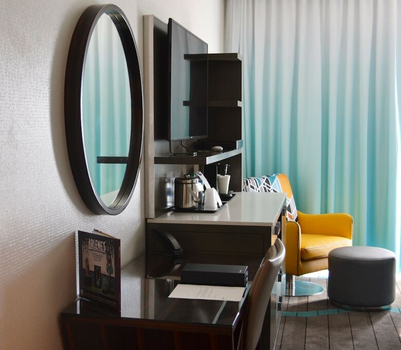 Sheraton Tucson Hotel And Suites