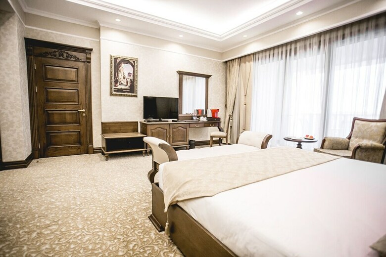 Samakhi Palace Sharadil Hotel