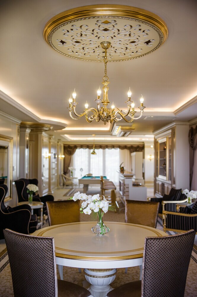 Samakhi Palace Sharadil Hotel