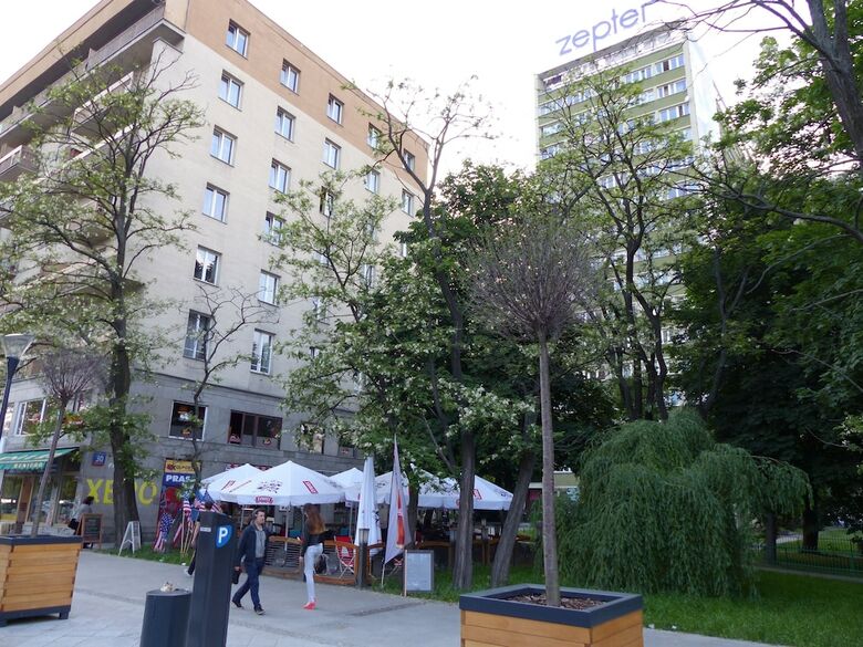 Aparthotel Hosapartments City Center
