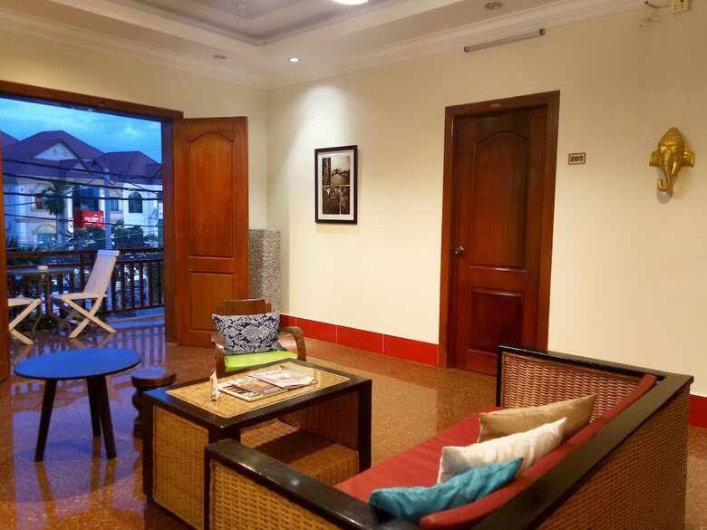 Hotel The Cashew Nut Guesthouse