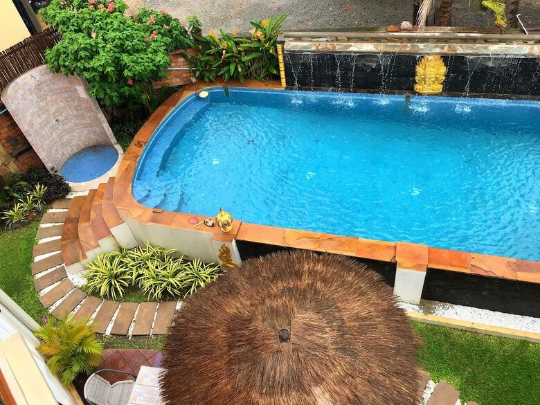 Hotel The Cashew Nut Guesthouse