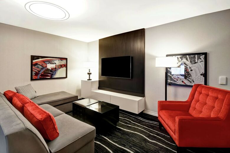 Hotel Doubletree By Hilton Deadwood At Cadillac Jack's