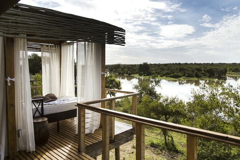 Posada Simbavati Hilltop Lodge