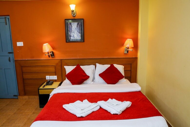 Hotel The Silver Oaks Inn