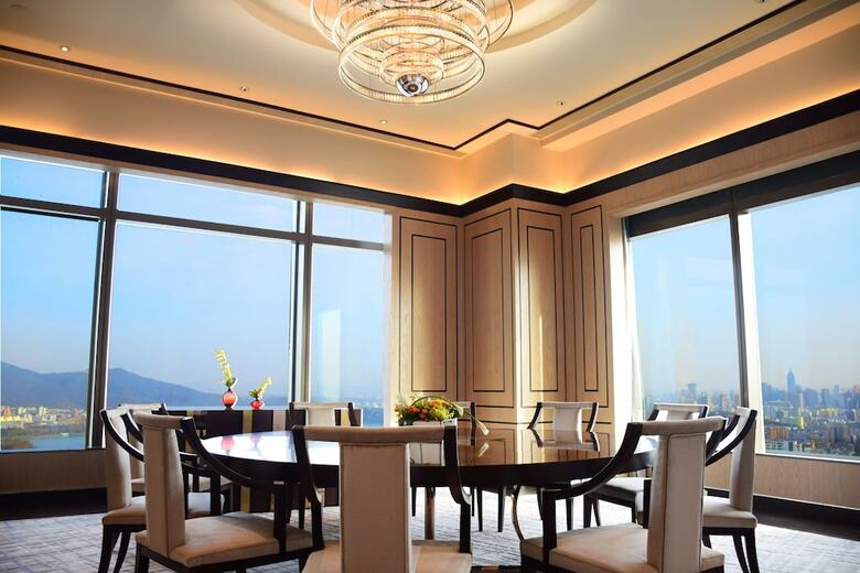 Shangri-la Hotel Nanjing