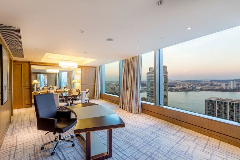 Shangri-la Hotel Nanjing