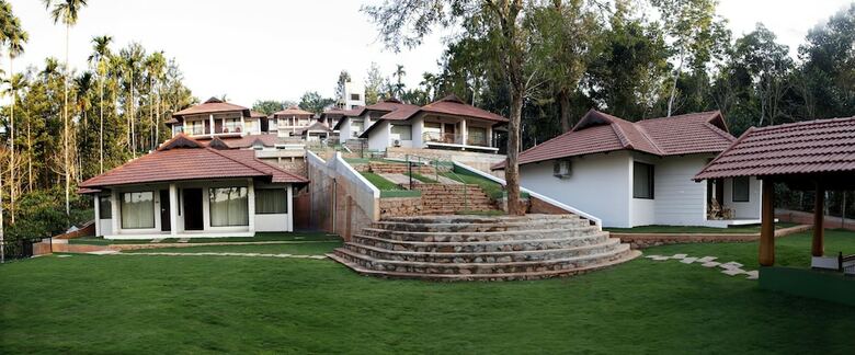 Hotel The Wave Water Front Luxury Resort & Spa