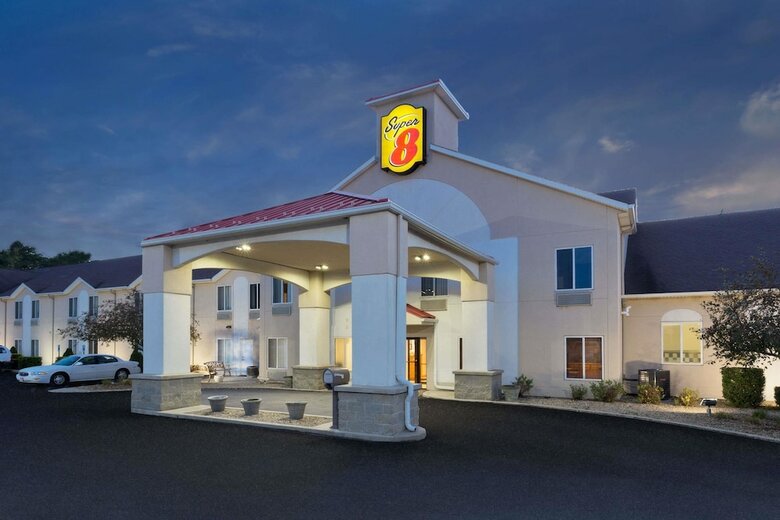 Motel Super 8 By Wyndham Cloverdale