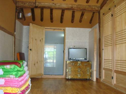 Hostal Sarangbang Guesthouse