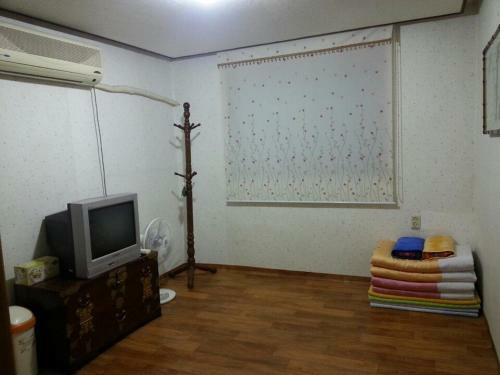 Hostal Sillabang Guesthouse