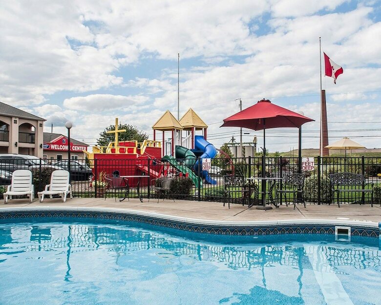 Hotel Econo Lodge At The Falls North