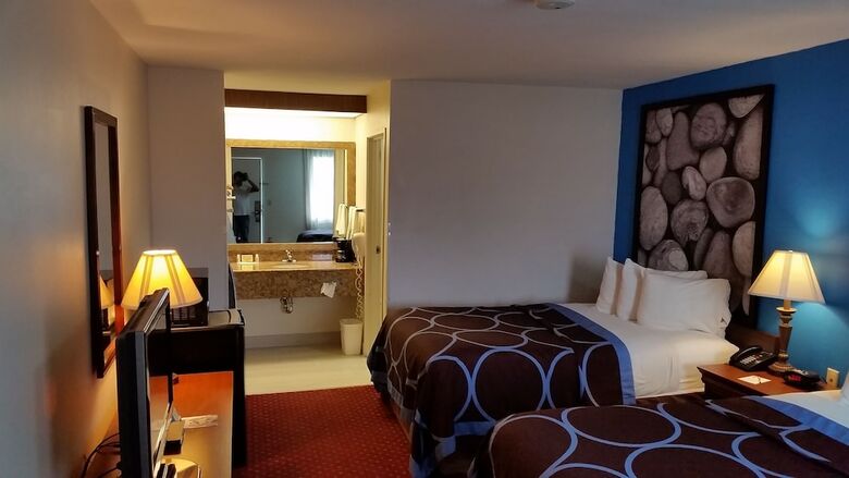 Hotel Super 8 By Wyndham Mcgehee