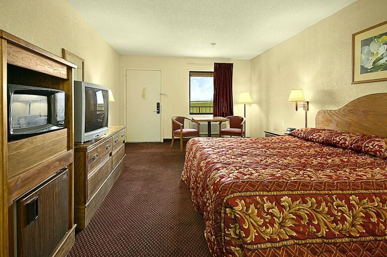 Hotel Super 8 By Wyndham Rayville
