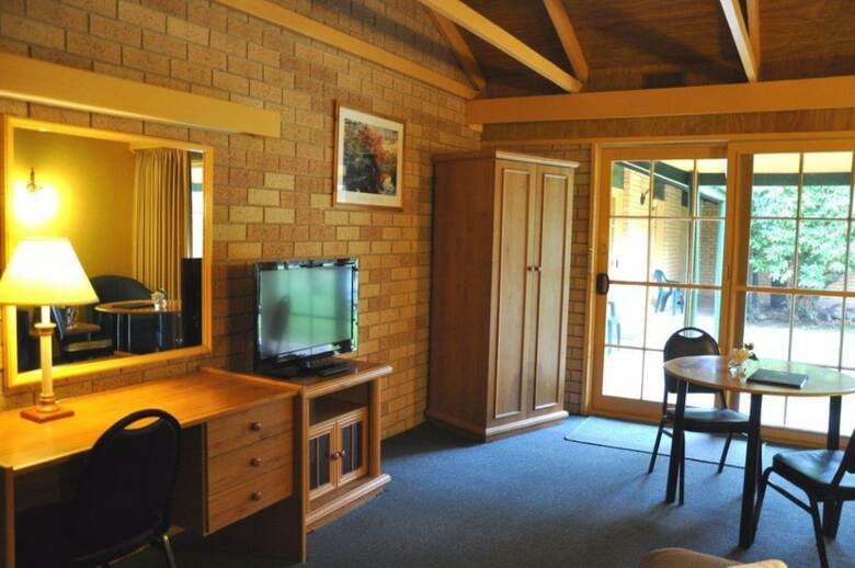 High Country Motor Inn