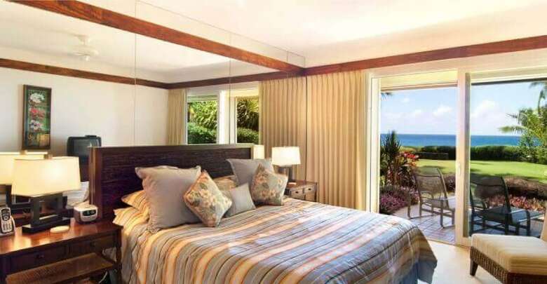 Whalers Cove Oceanfront Resort