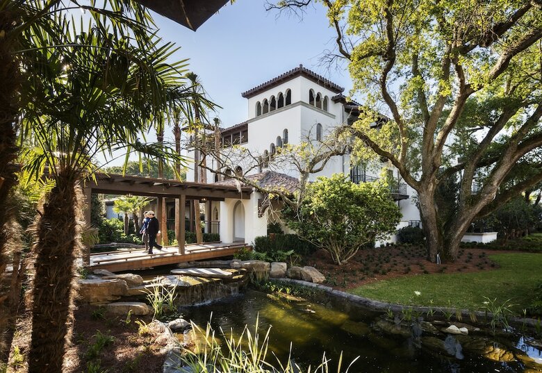Hotel The Cloister