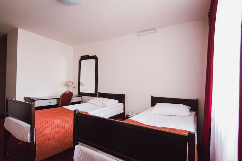 Amaks Safar Hotel