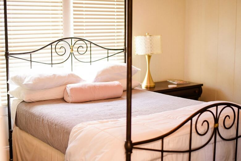 Azalea Inn Bed & Breakfast