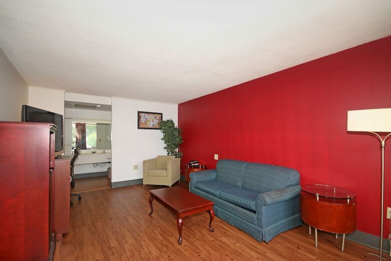 Hotel Econo Lodge Inn & Suites