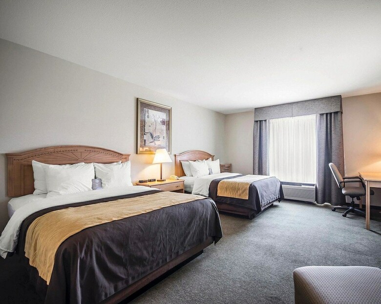 Hotel Comfort Inn & Suites