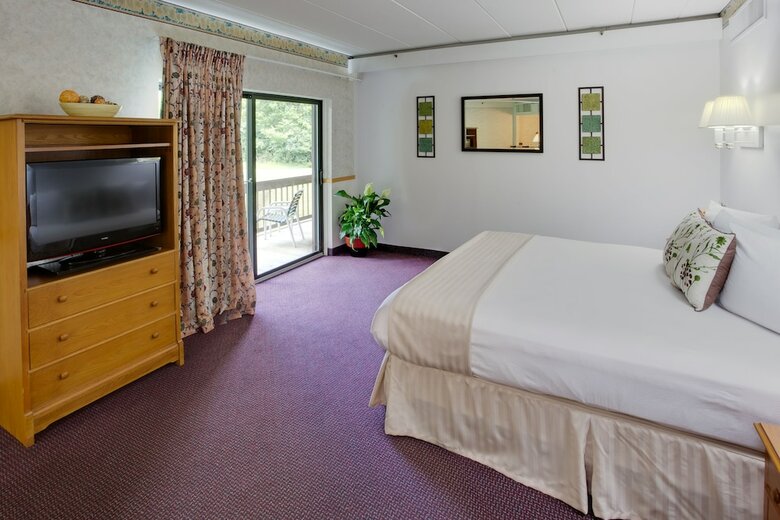 Hotel Deer Creek Lodge & Conference Center