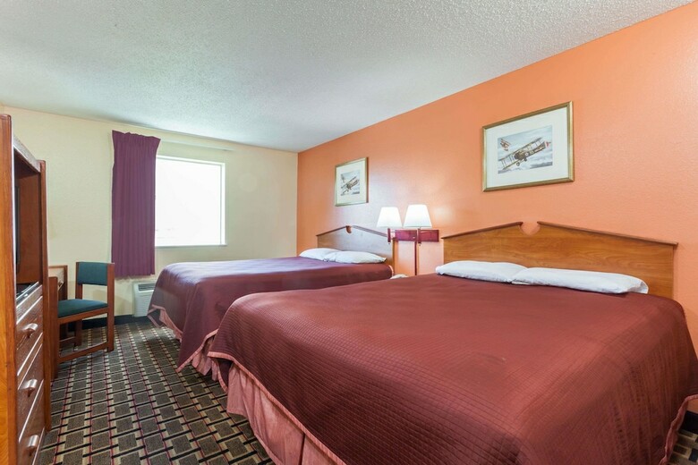 Hotel Howard Johnson By Wyndham Airport