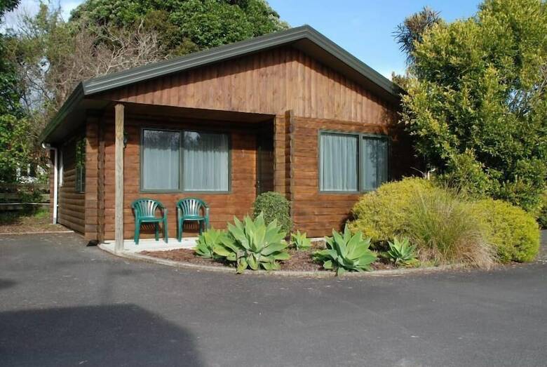 Cottage Park Motor Lodge And Conference Centre
