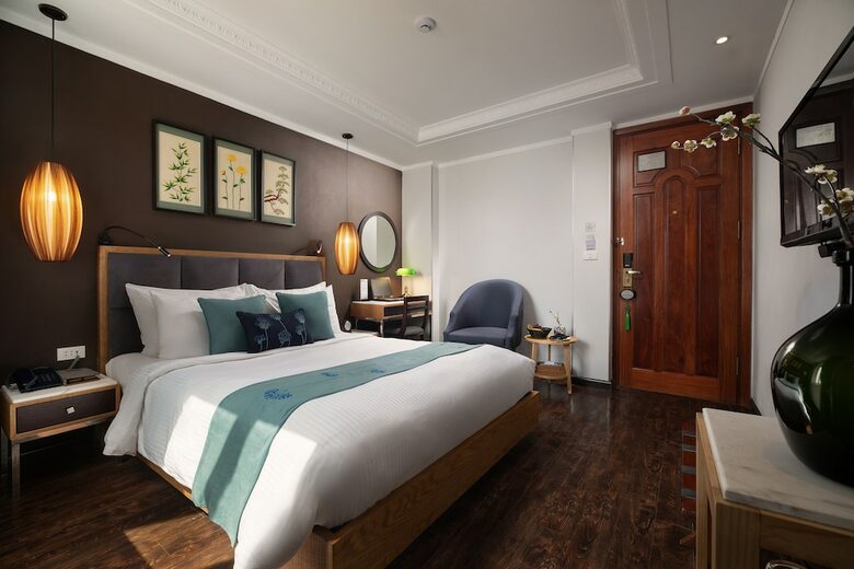 Essence Palace Hotel & Spa