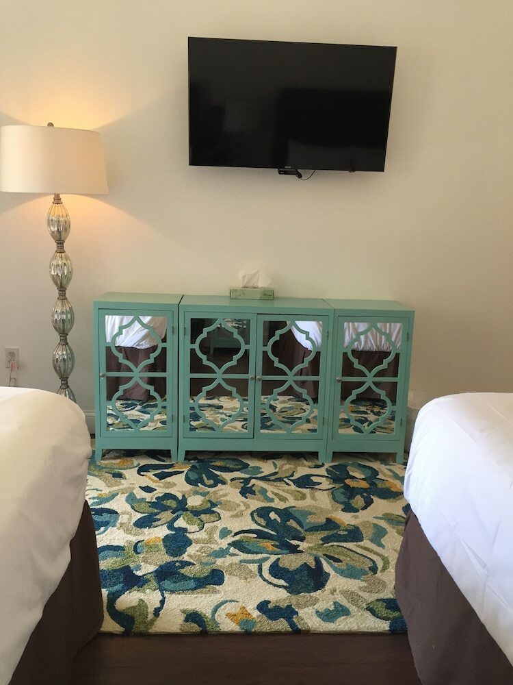 Hotel Carriage House
