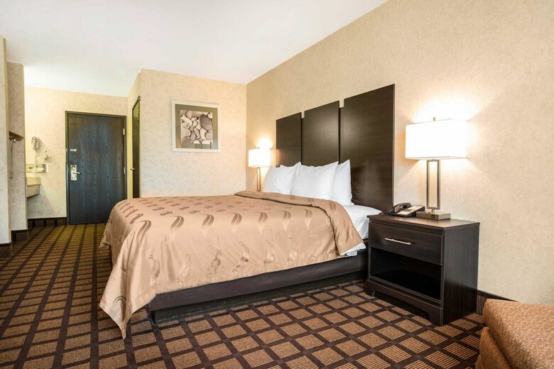 Hotel Quality Inn Monee I-57