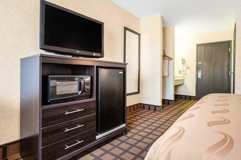 Hotel Quality Inn Monee I-57