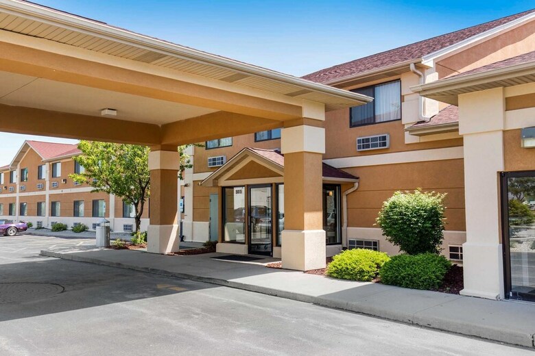 Hotel Quality Inn Monee I-57