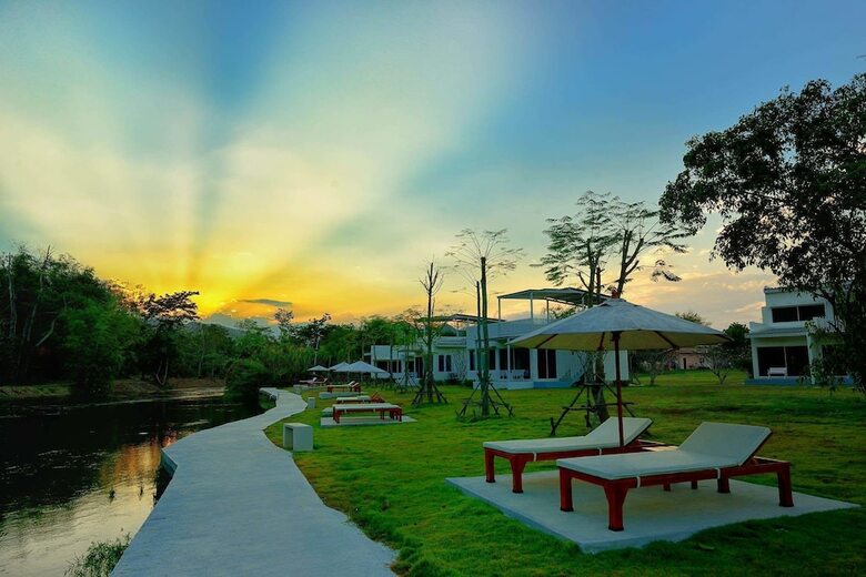 Hotel Worawee Resort & Spa