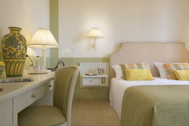 Relais Santa Chiara Hotel