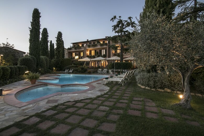 Relais Santa Chiara Hotel