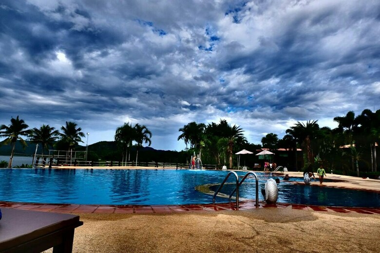 Apartamento Kaengkrachan Boathouse Paradise Resort