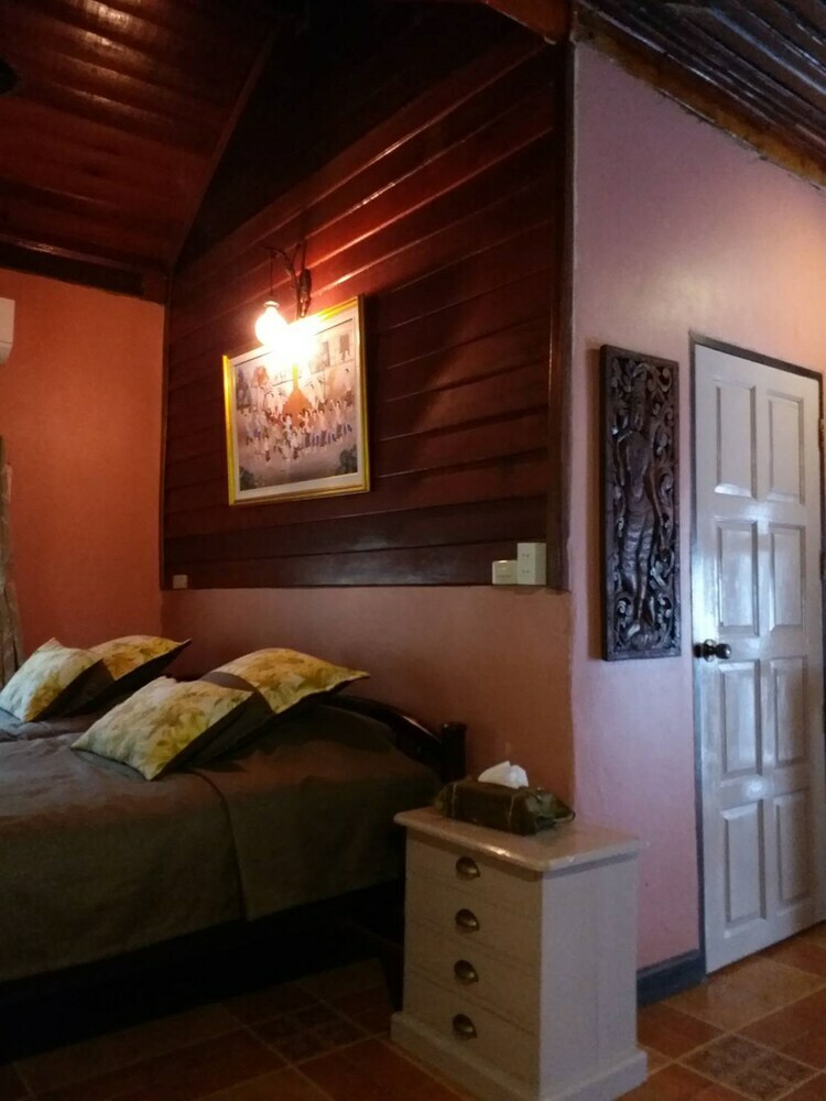 Apartamento Kaengkrachan Boathouse Paradise Resort