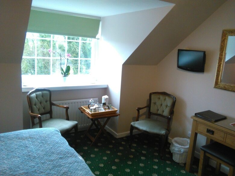 Hotel Meadhon House