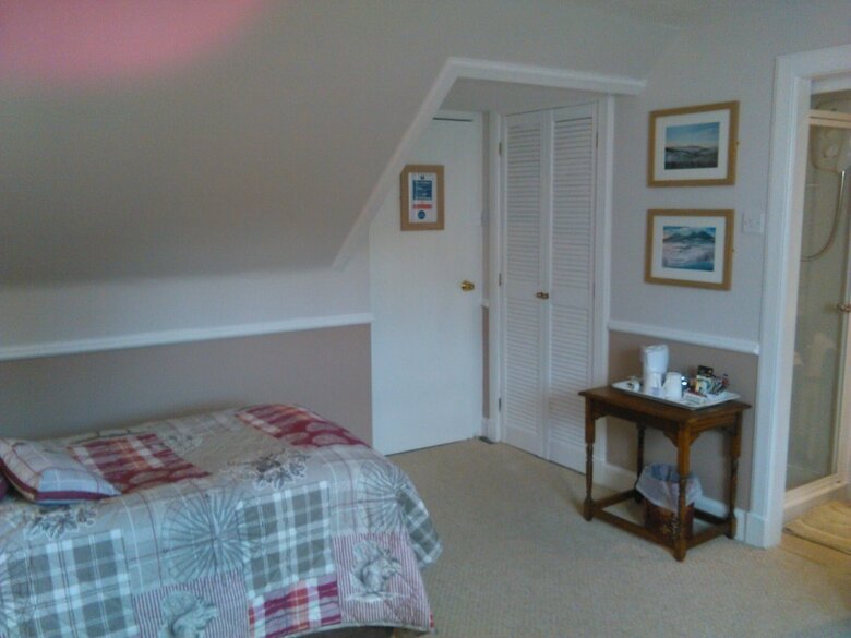 Hotel Meadhon House