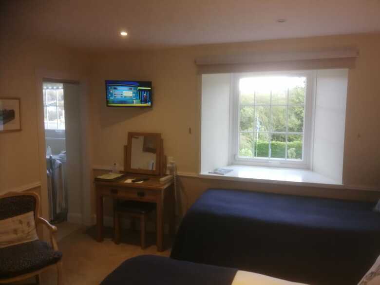 Hotel Meadhon House