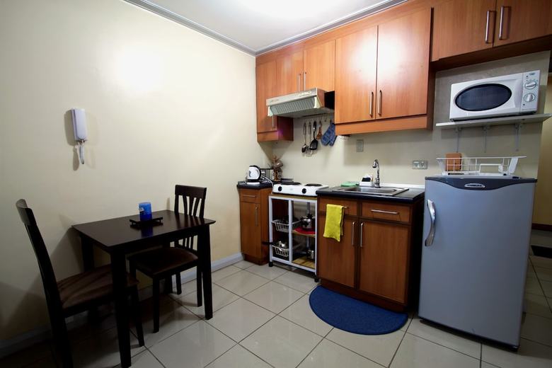 Manila Condo Home At Robinsons Place Residences