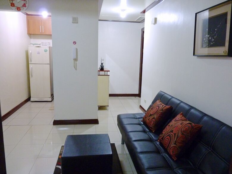 Manila Condo Home At Robinsons Place Residences