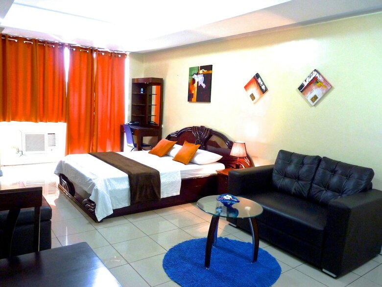 Manila Condo Home At Robinsons Place Residences