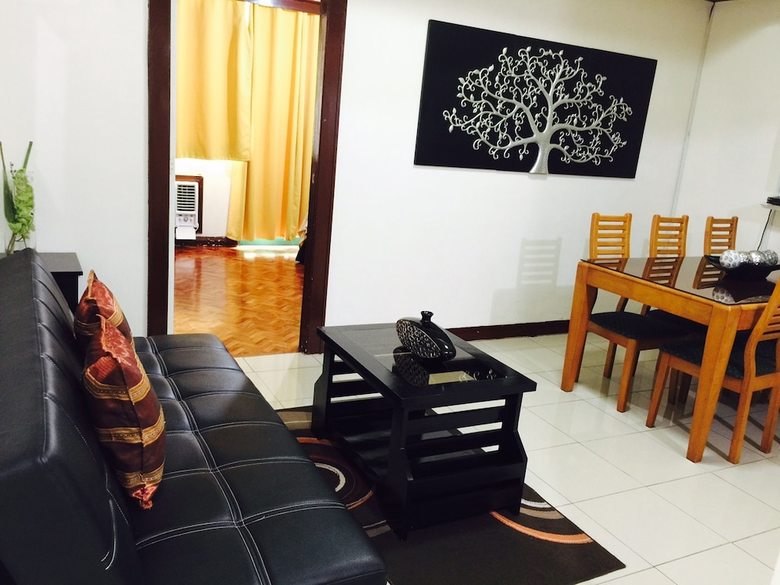 Manila Condo Home At Robinsons Place Residences