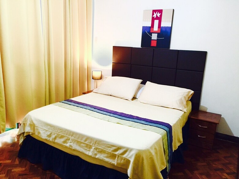 Manila Condo Home At Robinsons Place Residences