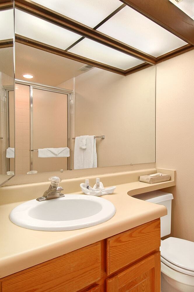 Powderwood By All Seasons Resort Lodging